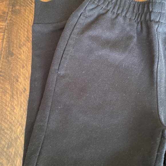 Puma Joggers - Picture 5 of 8